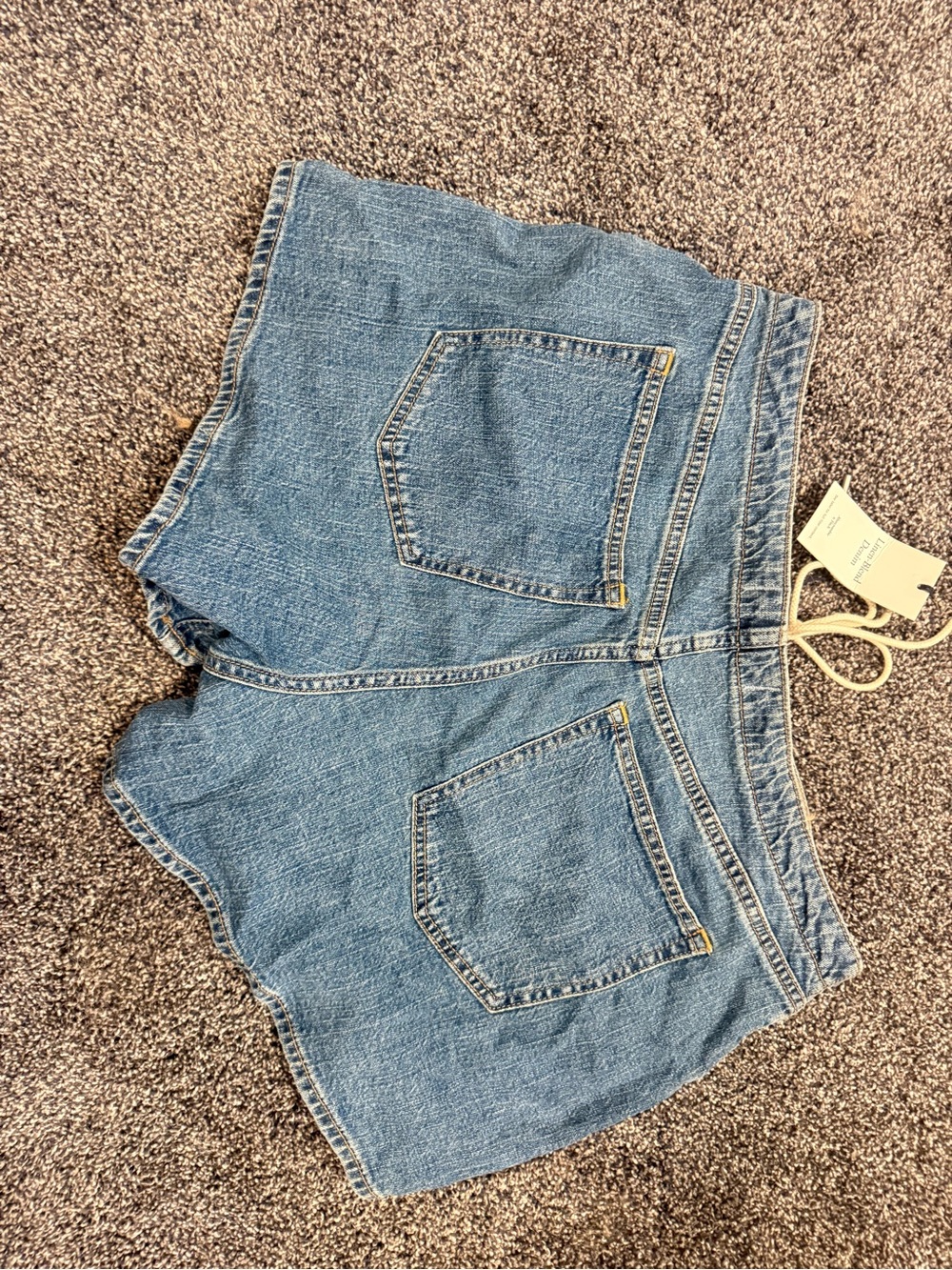 Abercrombie & Fitch High-Rise Linen-Blend Demin Shorts - Picture 3 of 3